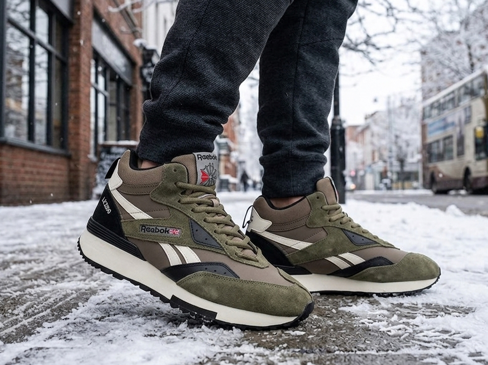 Преимущества зимней обуви Reebok LX 2200
