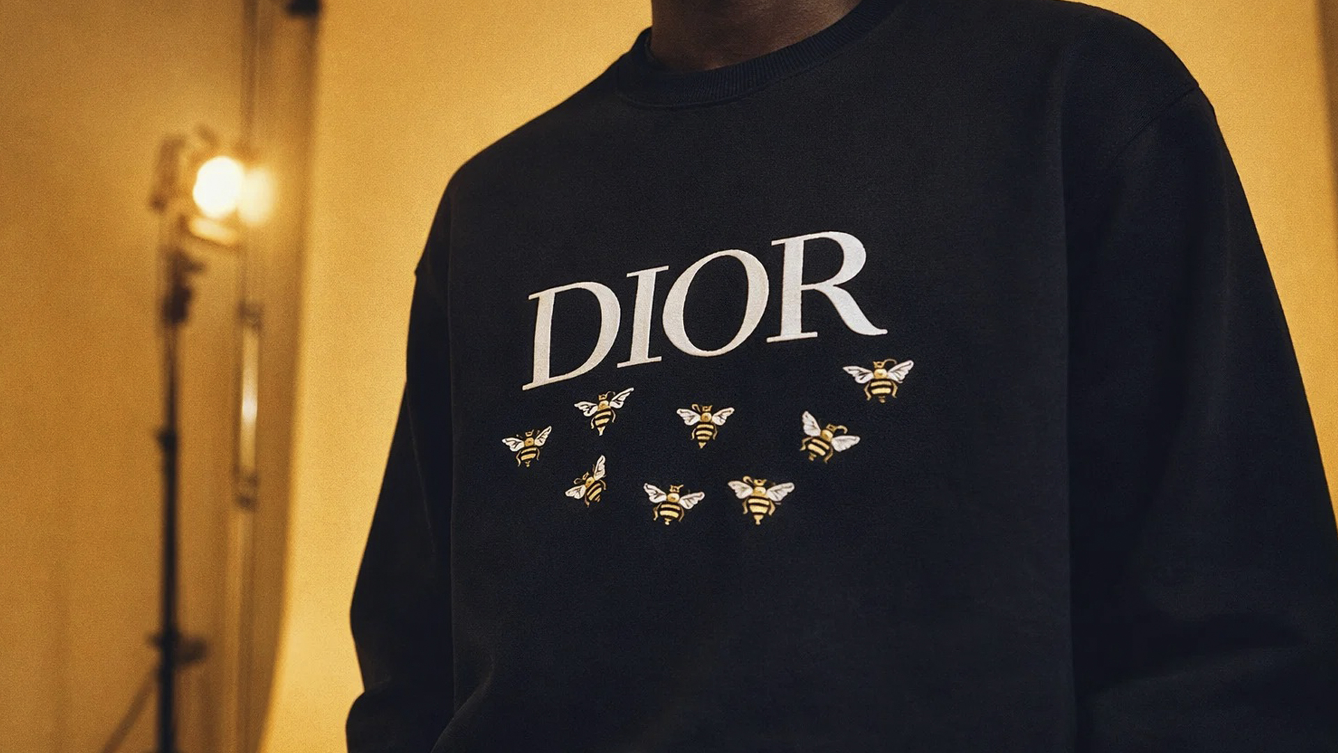 Остались ли в моде оверсайз футболки, свитшоты и худи в 2026 году