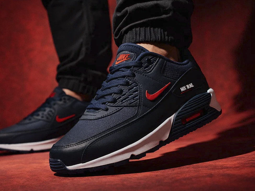 Какие штаны выбрать под кроссовки Найк Аир Макс