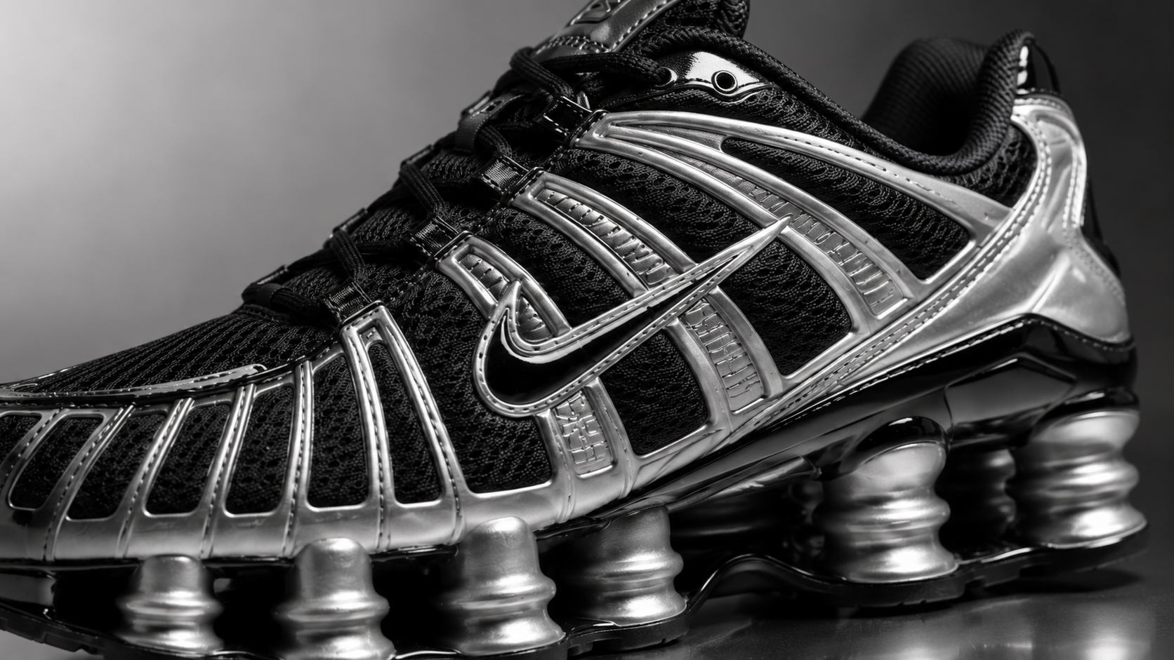 Nike Shox TL — колонны Shox, сетчатый верх и TPU-каркас