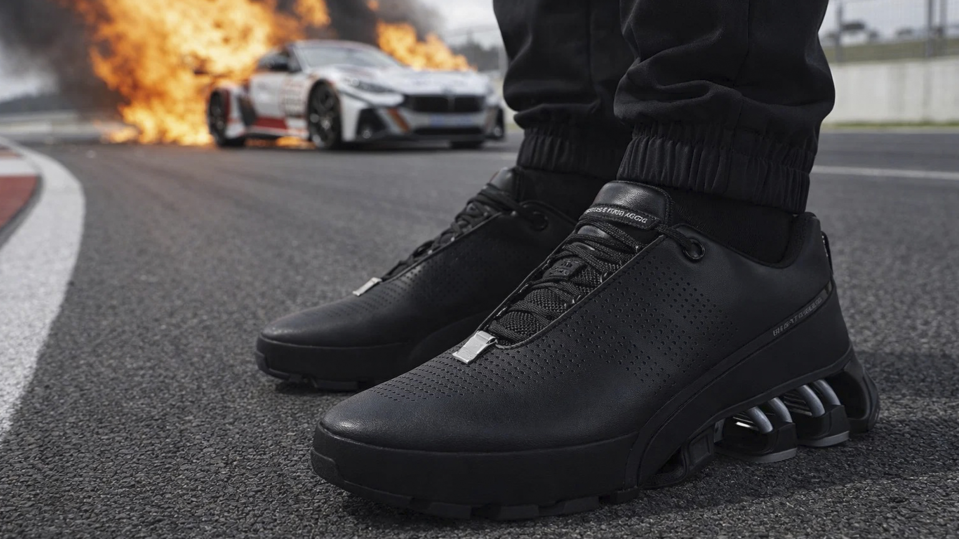 Кроссовки Адидас Порше с гоночным стилем в 2026 году